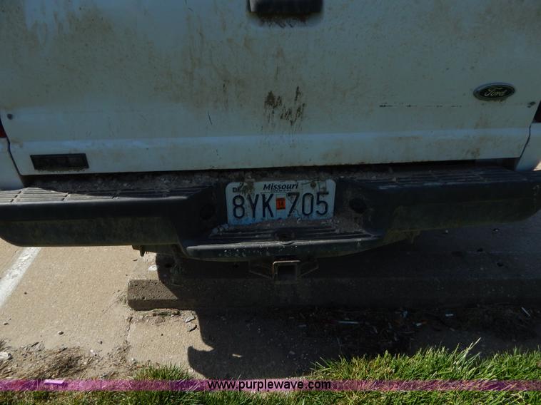 image for item H3409 2003 Ford Ranger SuperCab pickup truck