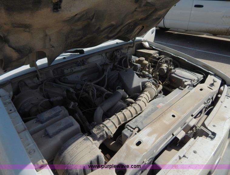 image for item H3409 2003 Ford Ranger SuperCab pickup truck
