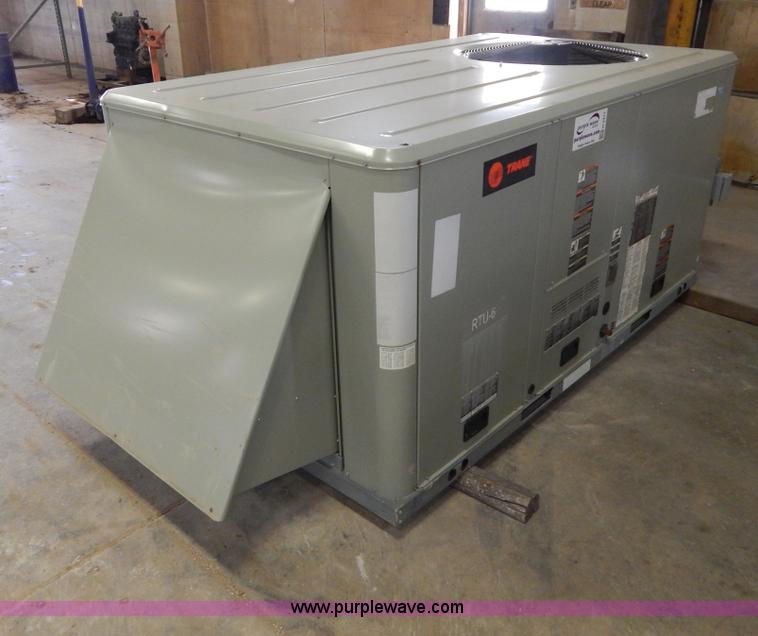 image for item H3417 Trane six ton roof top AC and heating unit