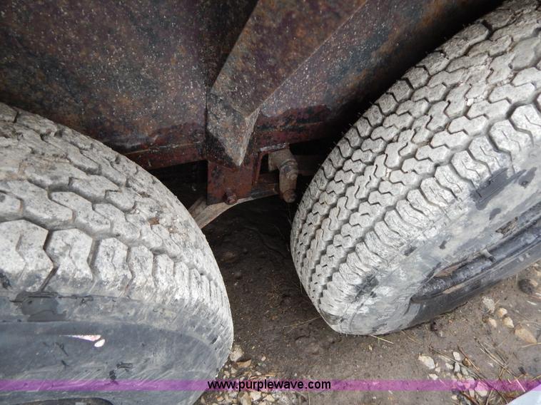 image for item H3452 1992 Custom 14' flatbed trailer