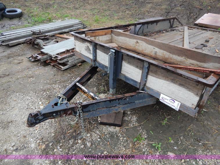 image for item H3452 1992 Custom 14' flatbed trailer