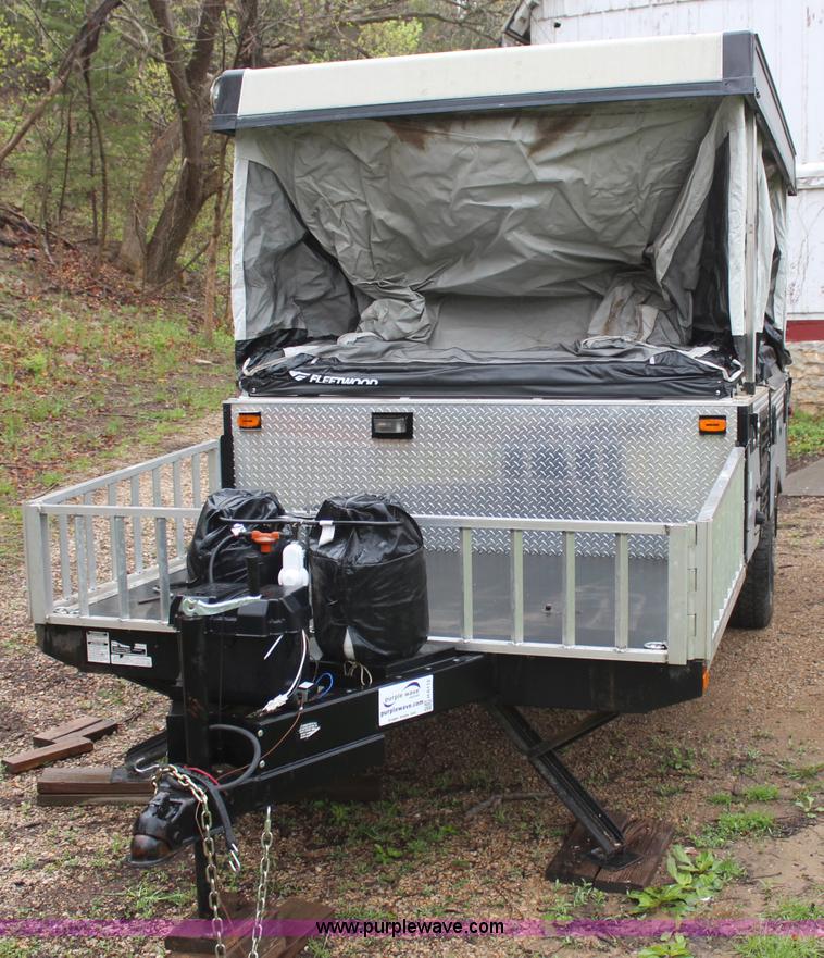 image for item H6112 2008 Fleetwood E3 popup camper