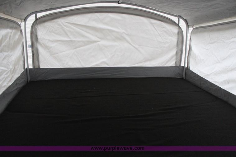 image for item H6112 2008 Fleetwood E3 popup camper