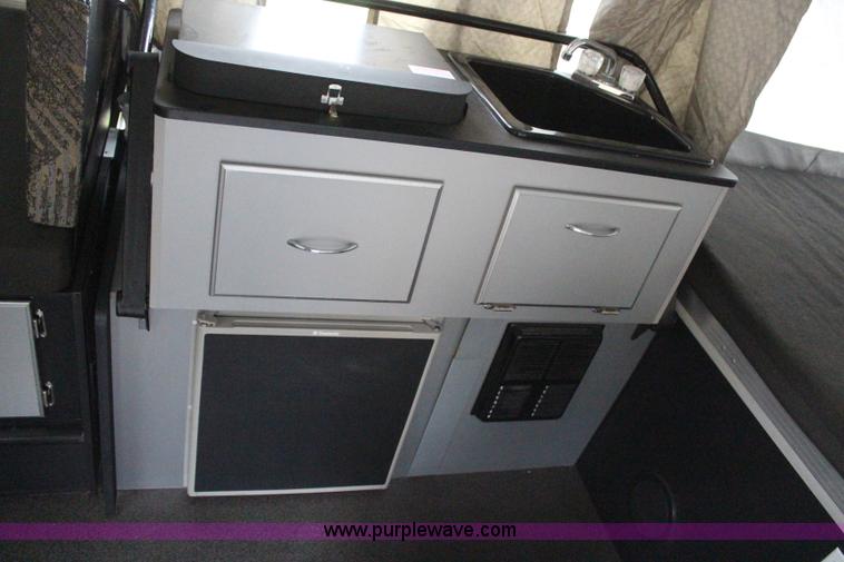 image for item H6112 2008 Fleetwood E3 popup camper