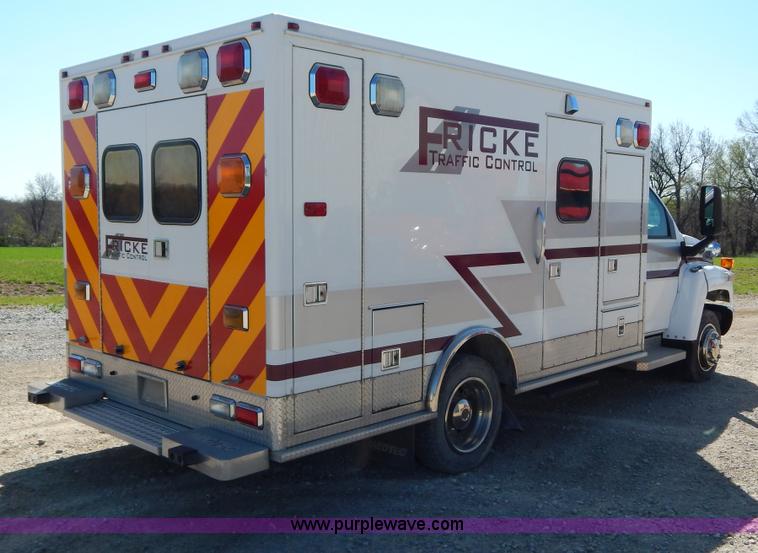 image for item I1005 2008 Chevrolet C4500 ambulance