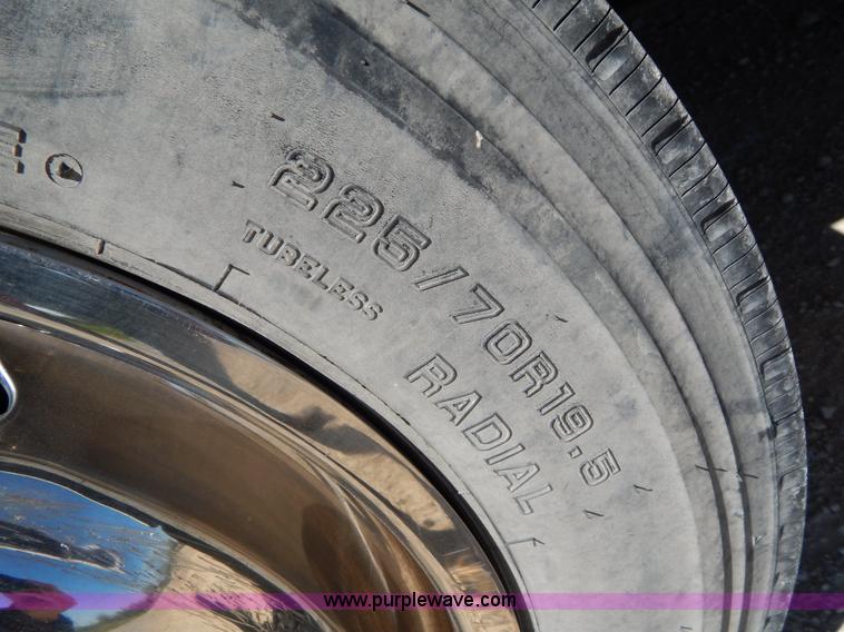 image for item I1005 2008 Chevrolet C4500 ambulance