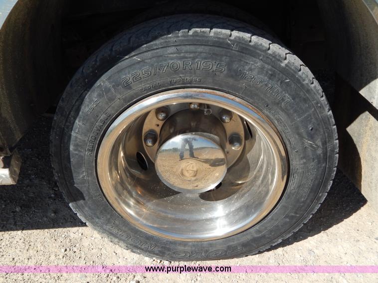 image for item I1005 2008 Chevrolet C4500 ambulance