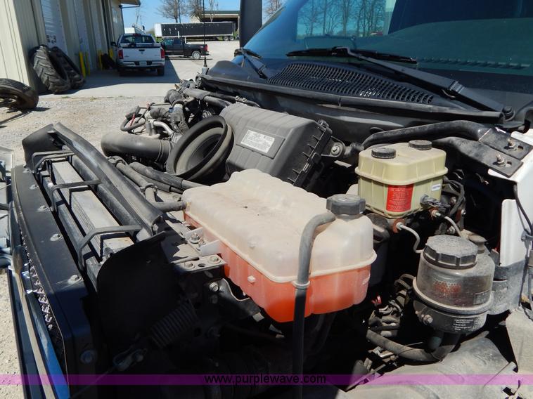 image for item I1005 2008 Chevrolet C4500 ambulance