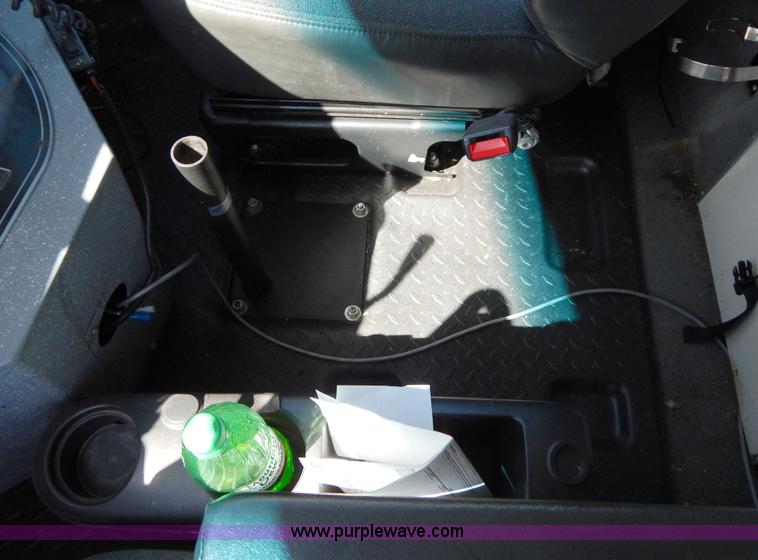 image for item I1005 2008 Chevrolet C4500 ambulance