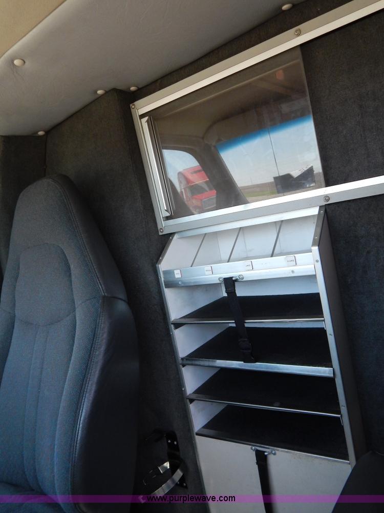 image for item I1005 2008 Chevrolet C4500 ambulance