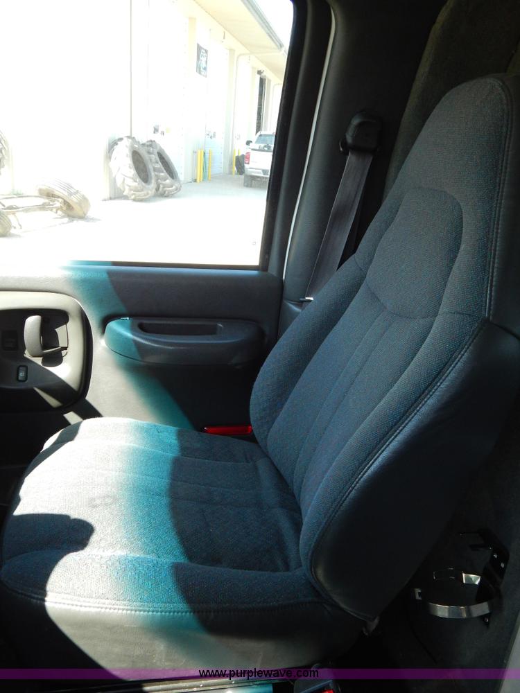 image for item I1005 2008 Chevrolet C4500 ambulance