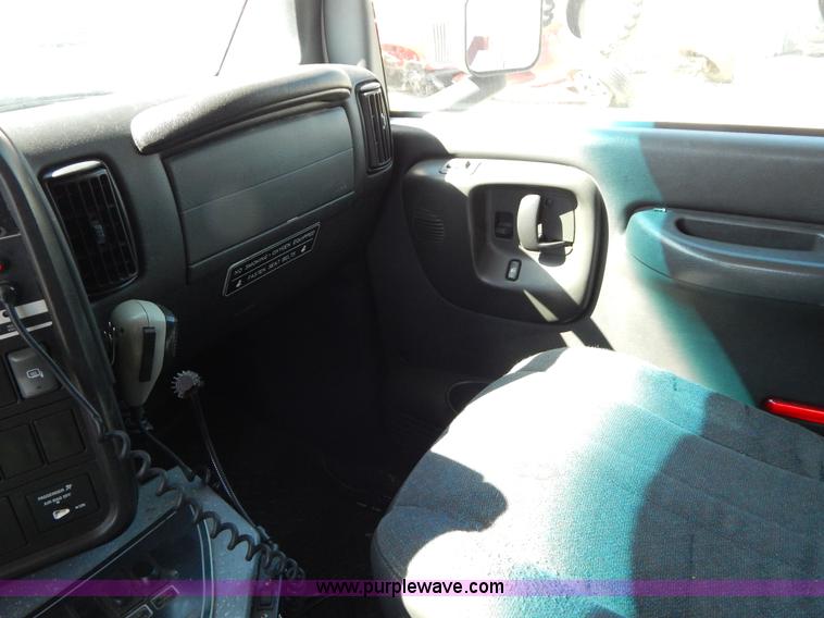 image for item I1005 2008 Chevrolet C4500 ambulance