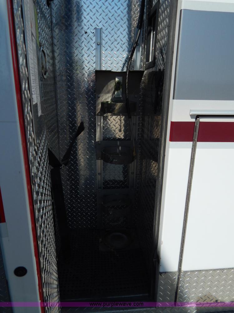 image for item I1005 2008 Chevrolet C4500 ambulance