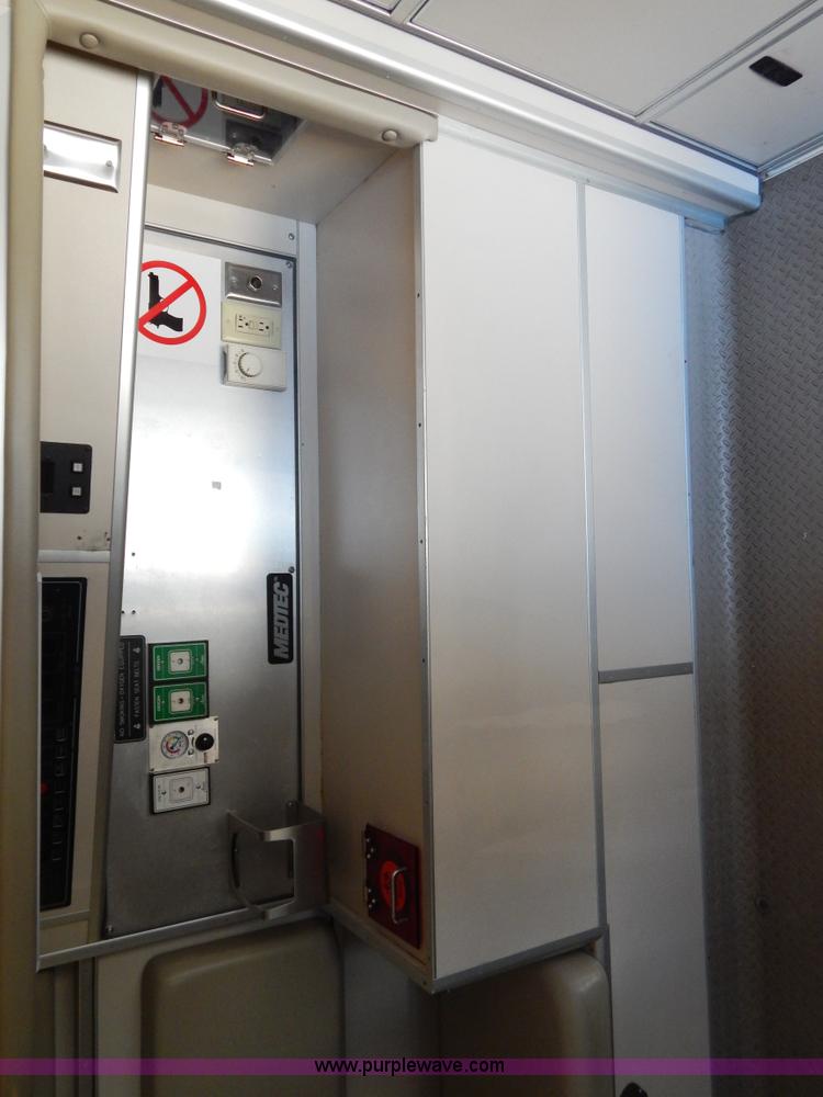 image for item I1005 2008 Chevrolet C4500 ambulance