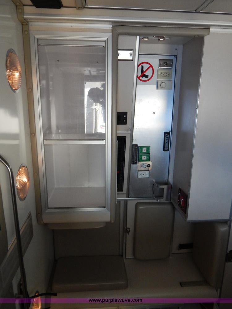 image for item I1005 2008 Chevrolet C4500 ambulance