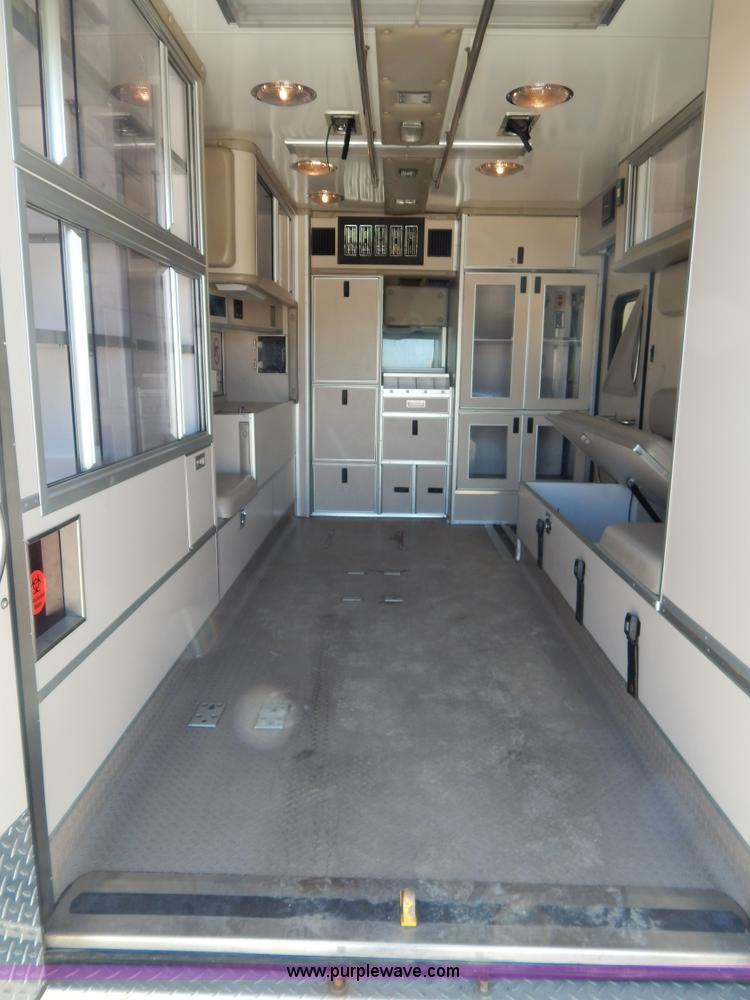 image for item I1005 2008 Chevrolet C4500 ambulance