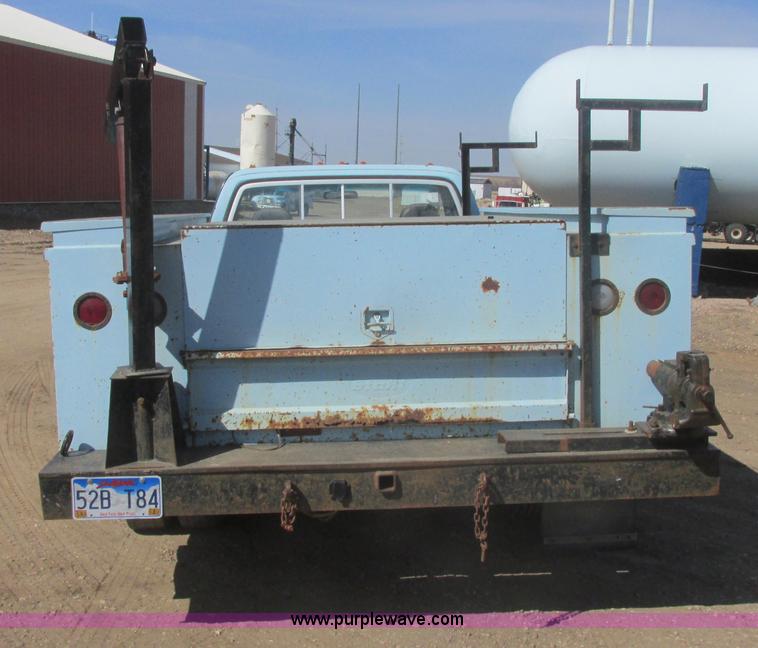 image for item I2718 1979 Chevrolet Silverado C30 service truck