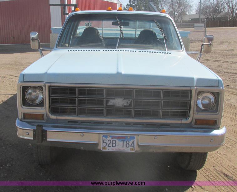 image for item I2718 1979 Chevrolet Silverado C30 service truck