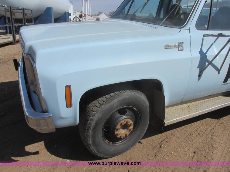 image for item I2718 1979 Chevrolet Silverado C30 service truck
