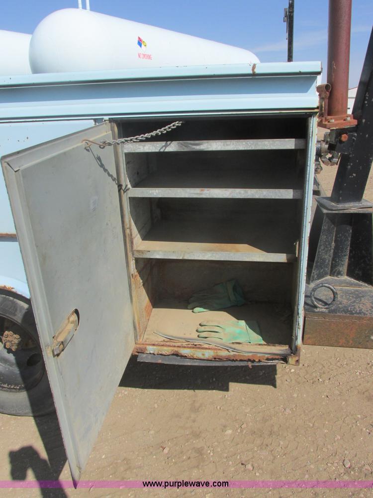 image for item I2718 1979 Chevrolet Silverado C30 service truck
