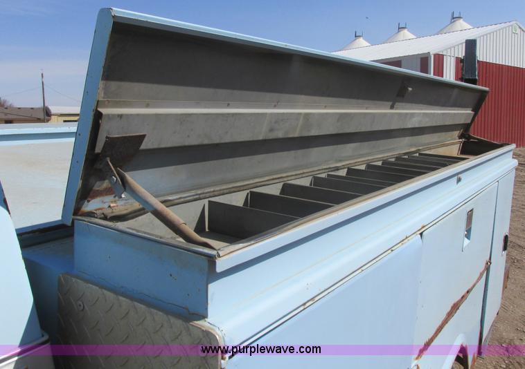 image for item I2718 1979 Chevrolet Silverado C30 service truck