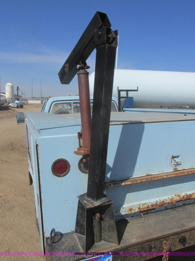 image for item I2718 1979 Chevrolet Silverado C30 service truck