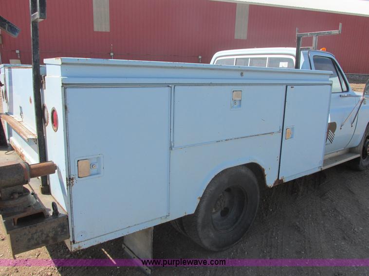 image for item I2718 1979 Chevrolet Silverado C30 service truck