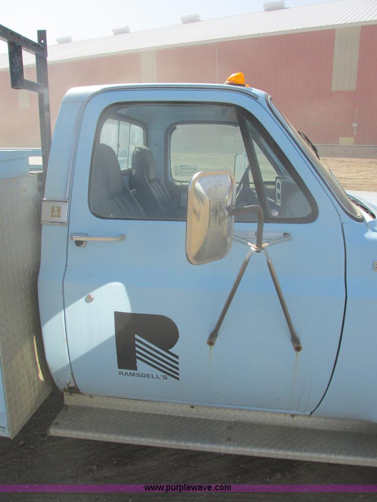 image for item I2718 1979 Chevrolet Silverado C30 service truck