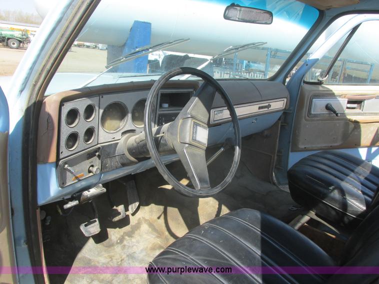 image for item I2718 1979 Chevrolet Silverado C30 service truck