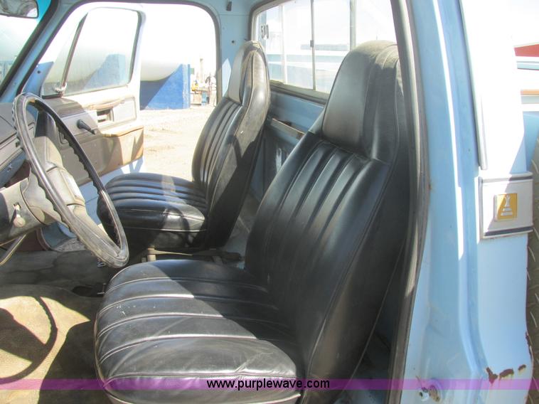 image for item I2718 1979 Chevrolet Silverado C30 service truck