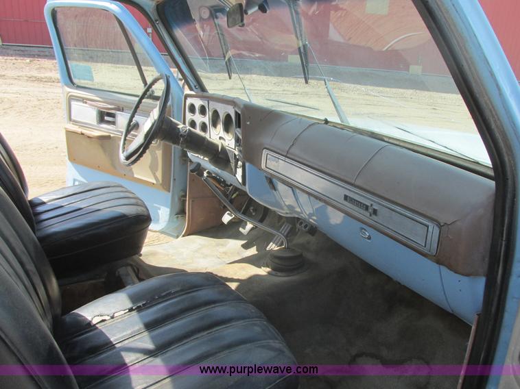 image for item I2718 1979 Chevrolet Silverado C30 service truck