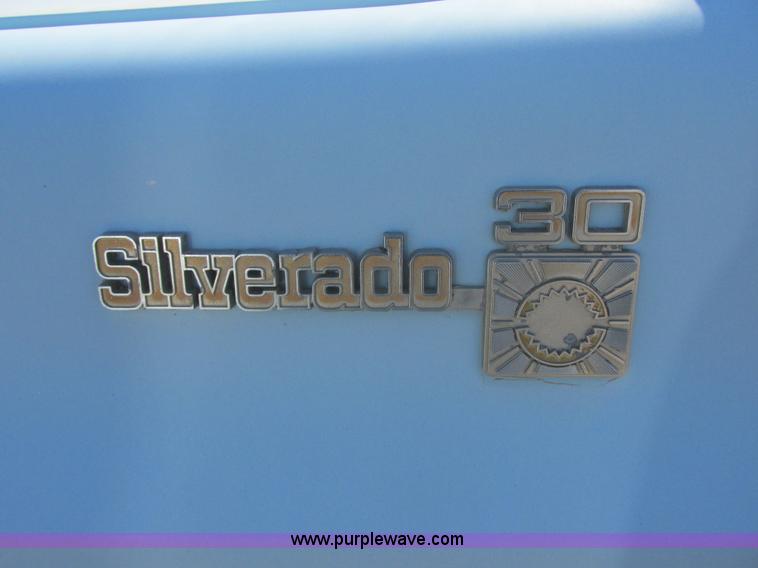 image for item I2718 1979 Chevrolet Silverado C30 service truck