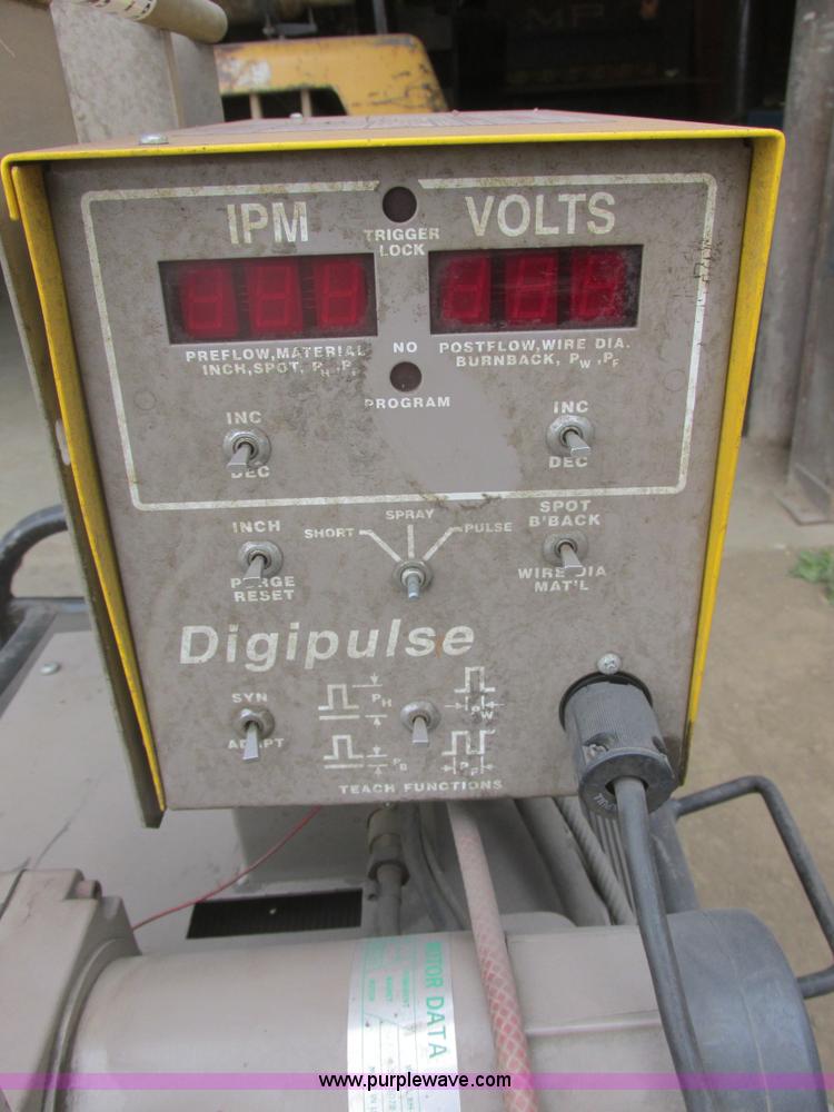 image for item I2730 Esab DP-450 Digipulse 450i welder