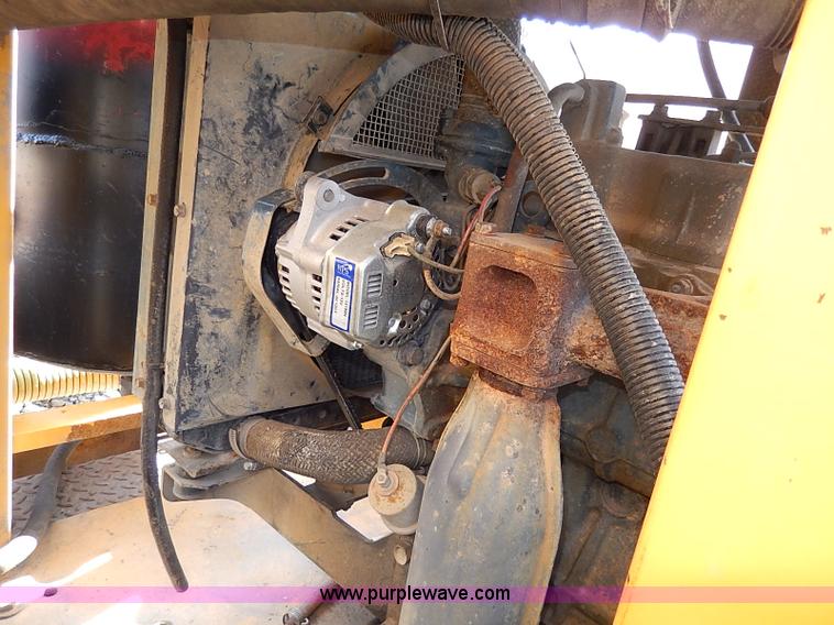 image for item I9283 2000 Commodore Corp trailer with Vactron PMD800SDT vac unit