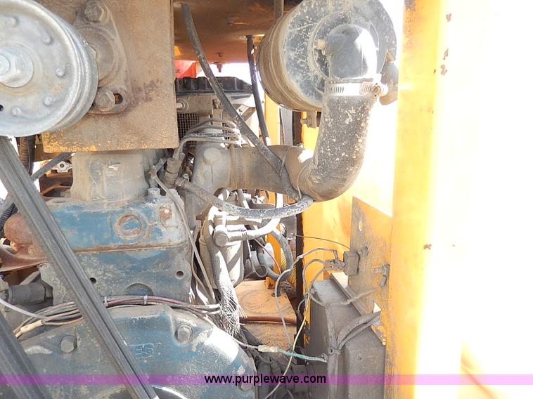 image for item I9283 2000 Commodore Corp trailer with Vactron PMD800SDT vac unit