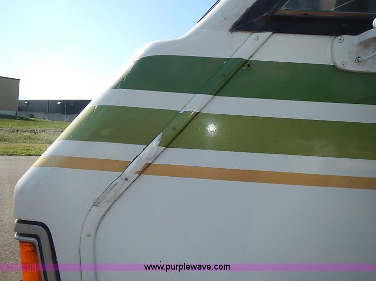 image for item J3217 1984 Chevrolet P30 Beaver RV