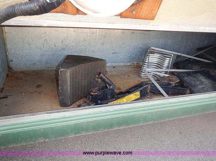 image for item J3217 1984 Chevrolet P30 Beaver RV