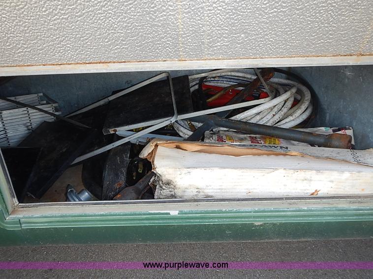 image for item J3217 1984 Chevrolet P30 Beaver RV