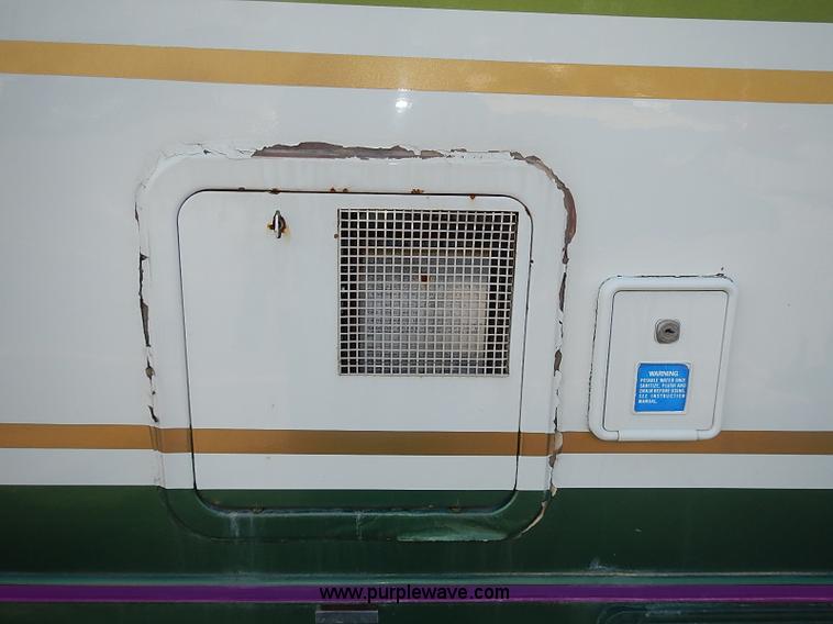 image for item J3217 1984 Chevrolet P30 Beaver RV