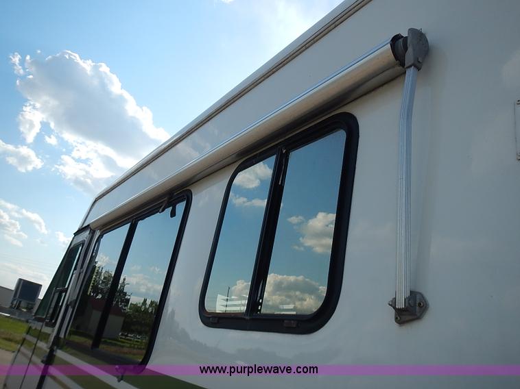 image for item J3217 1984 Chevrolet P30 Beaver RV