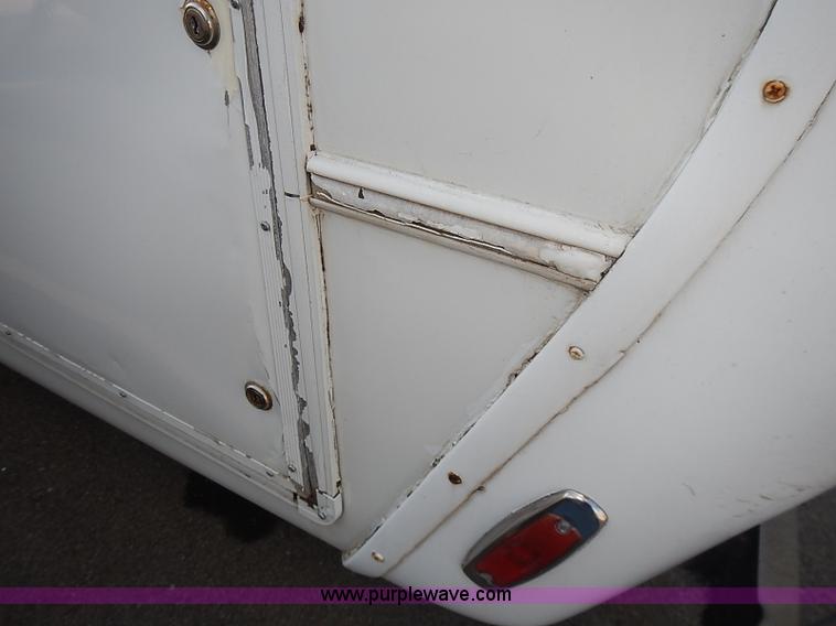 image for item J3217 1984 Chevrolet P30 Beaver RV