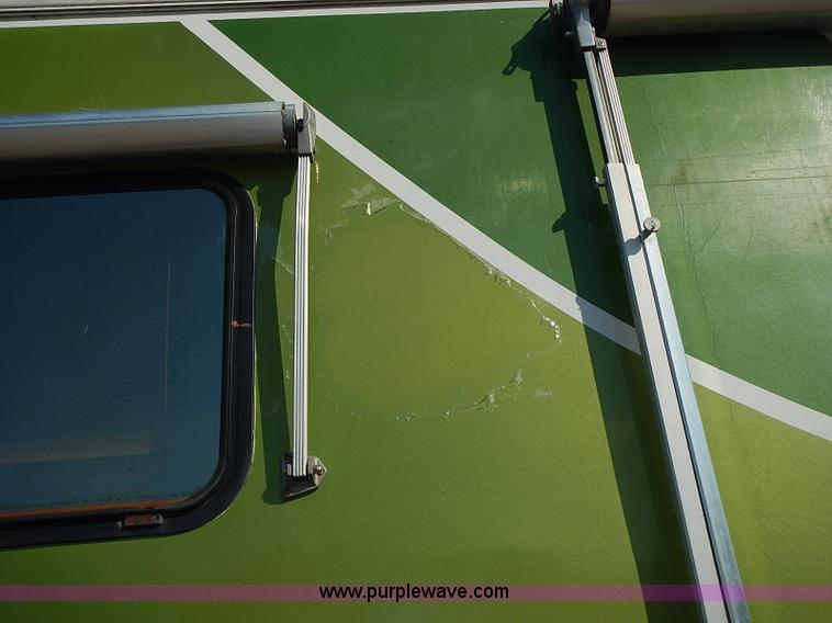 image for item J3217 1984 Chevrolet P30 Beaver RV