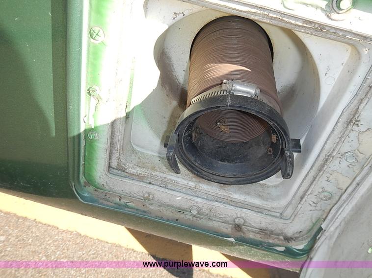 image for item J3217 1984 Chevrolet P30 Beaver RV