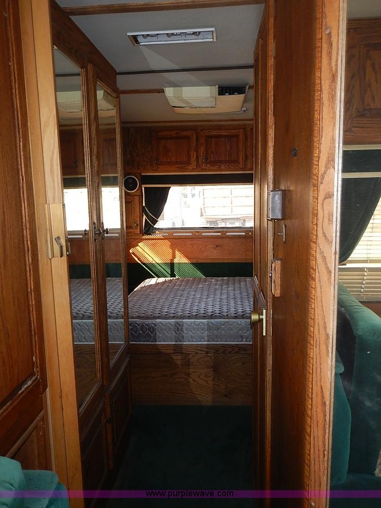 image for item J3217 1984 Chevrolet P30 Beaver RV