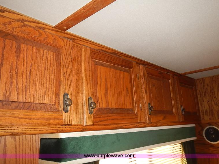 image for item J3217 1984 Chevrolet P30 Beaver RV