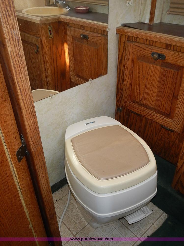 image for item J3217 1984 Chevrolet P30 Beaver RV