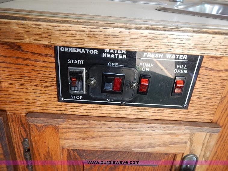 image for item J3217 1984 Chevrolet P30 Beaver RV