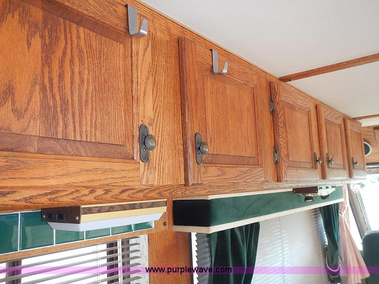 image for item J3217 1984 Chevrolet P30 Beaver RV