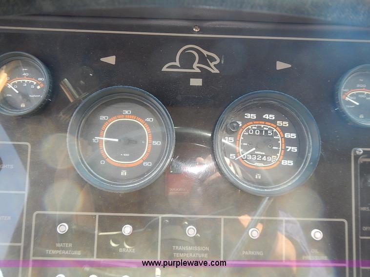 image for item J3217 1984 Chevrolet P30 Beaver RV