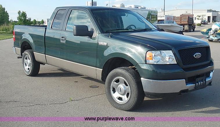 image for item J3233 2005 Ford F150 XLT SuperCab pickup truck